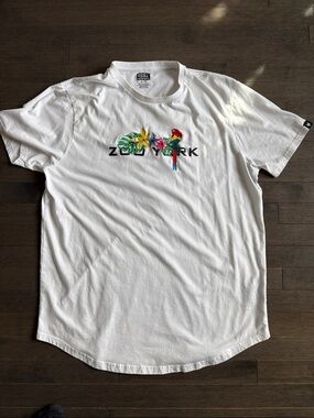 Men’s White Embroidered Zoo York Shirt Size XL